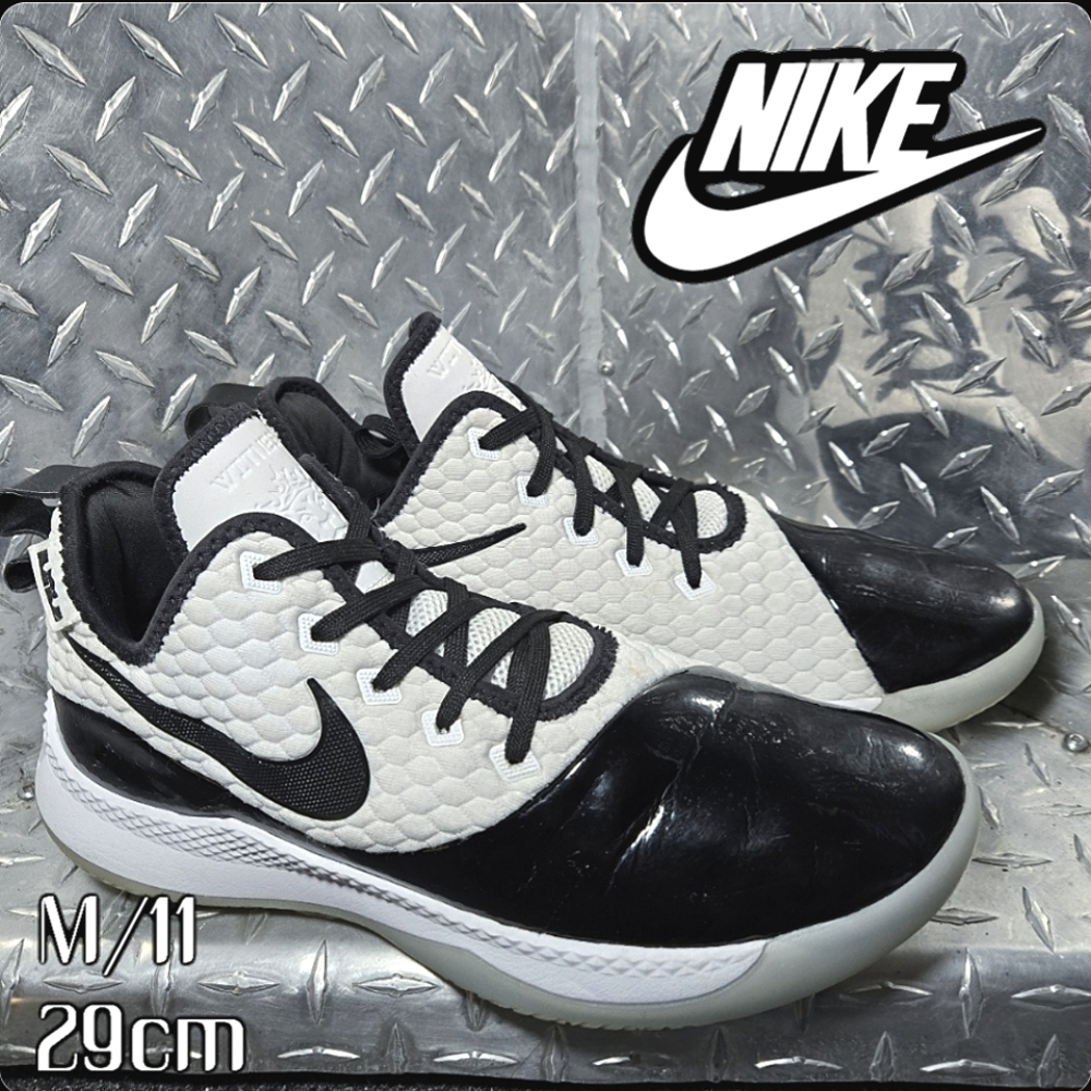 Nike Lebron Witness III sneakers
